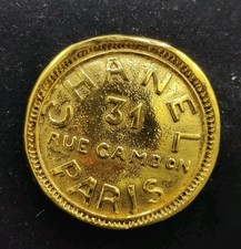 CHANEL Grande Spilla Vintage Anni 80, Placcata Oro - Perfette Condizioni Ø35 mm 