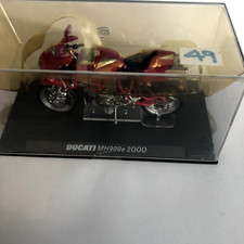 1/24 DUCATI MH900e 2000 ALTRI DISPONIBILI