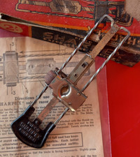 Affila Lamette di Rasoio Pifco Sharpex Razor Blade Sharpener + Istr. e Scat WW2