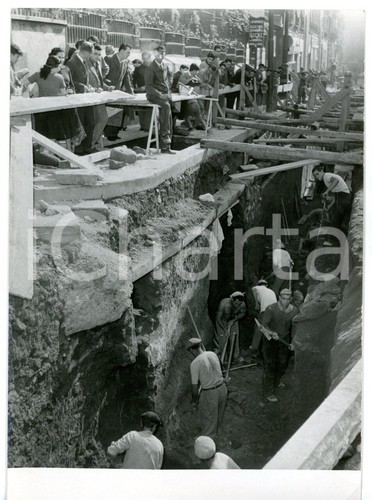 1953 napoli piazza dei - piazza, martiri
