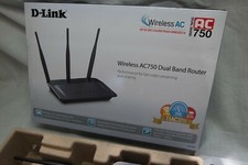 D-LINK Wireless AC750 Dual Band Router 4 Porte LAN