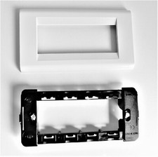 Bticino Living Classic Placca più Supporto 4 posti Bianca compatibili