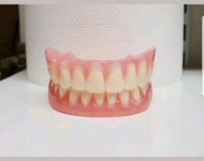 Protesi totale superiore e inferiore / denti falsi, nuovo di zecca. 