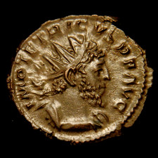 Æ Antoninianus Tetricus Rv