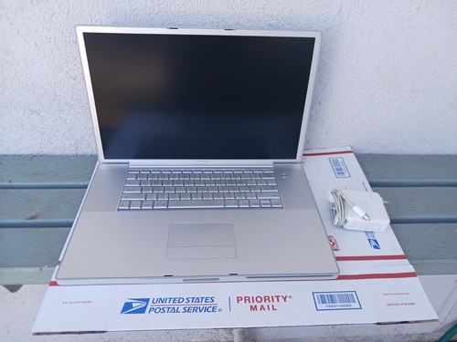Apple powerbook a1085 - g4, 17"