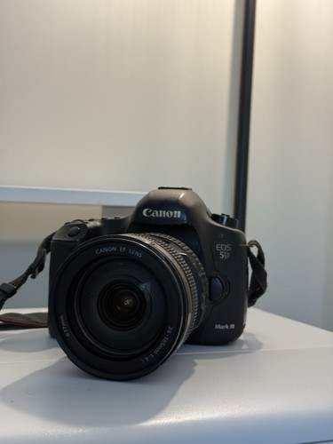Canon eos mark - 5d,