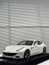 Ferrari FF (Bianco Perla)