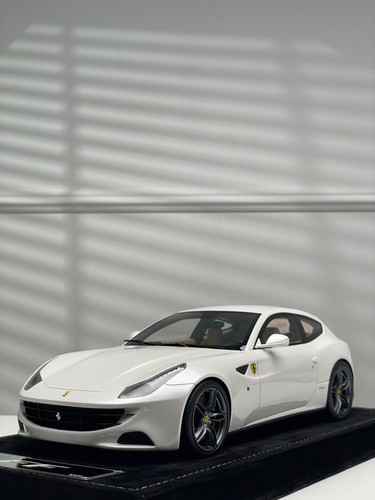 Ferrari - , (bianco