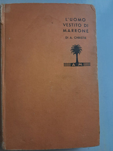 Uomo vestito marrone - l'uomo,