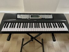 YAMAHA Digital Keyboard EZ-220