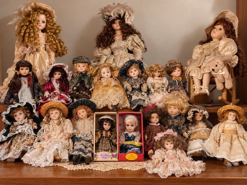 Collezione bambole in - 25,