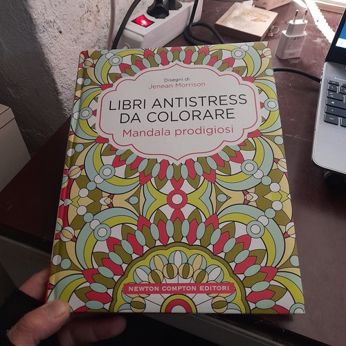 Libri antistress colorare - libri,