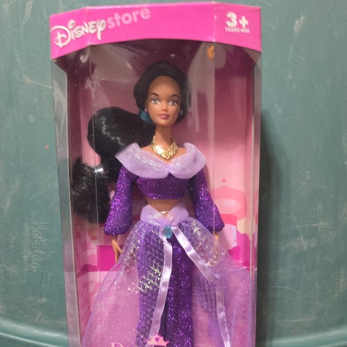 Disney store - store,