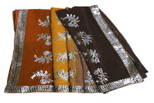 Sari marroni indiani ricamati