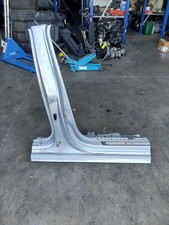 MONTANTE CENTRALE TRA LE 2 PORTE DX DESTRO DESTRE AUDI A3 8V 5 PORTE 2013-2020