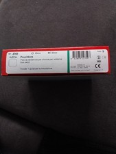 HOLLISTER - Pouchkins - placca