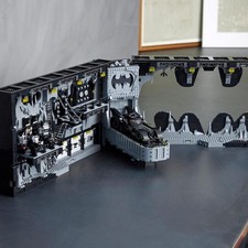 Nuovo Batman Batcaverna