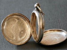 Antica cassa per orologio da