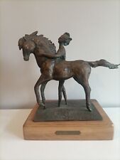 Scultura in bronzo a cera persa firmata Enzo Rossi da Civita cavallo base legno