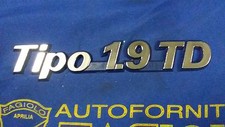 SCRITTA "TIPO 1,9 TD " FREGIO LOGO FIAT TIPO STEMMA FONDO BLU ED EMBLEMA CROMATO
