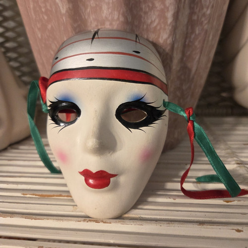 Maschera ceramica dipinta a - dipinta,