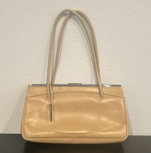 Gucci beige shoulder - beige,