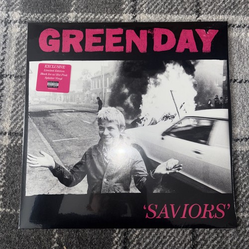 Green day saviors black - green,