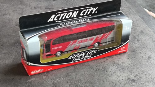 Realtoy action city coach - 1/87,