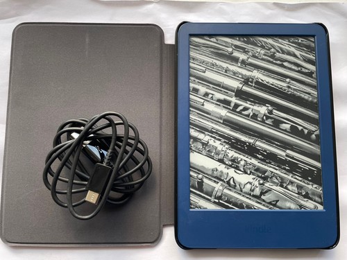 Amazon kindle basic - amazon, 11a