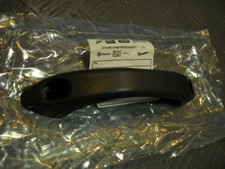 1E001561 MANIGLIA (INTERNA)