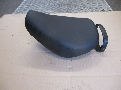 Selle conducteur avant - , +