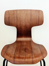 1 sedia a T Arne Jacobsen teak