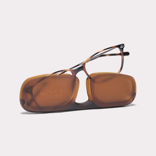 Nooz bao reading - reading, glasses