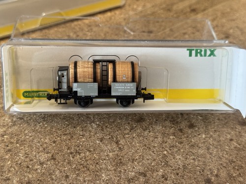 Minitrix 15600 carro con botti - carro,