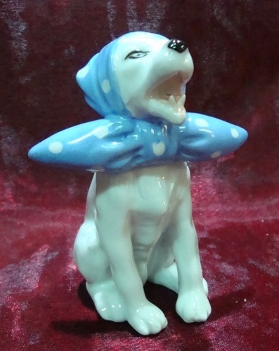 Figurina cane sciarpa stile - figurina,
