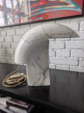 BIAGIO FLOS Lampada da tavolo di design in marmo con danni
