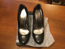 Decollete guess - decollete,