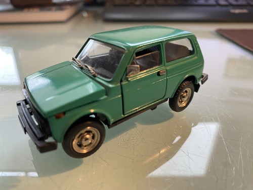 Modellino auto lada niva - auto,