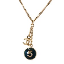Collana con ciondolo CHANEL CC