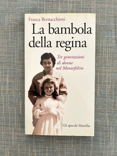 Bambola della regina tre - della,