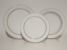 VINTAGE ELEGANTE SERVIZIO