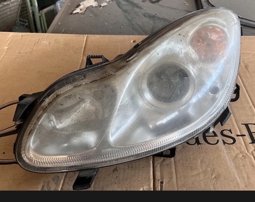 Faro anteriore sinistro - anteriore,