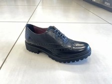 Tratti di donna francesina Platform in pelle nera abrasivata e opaca – stile ita