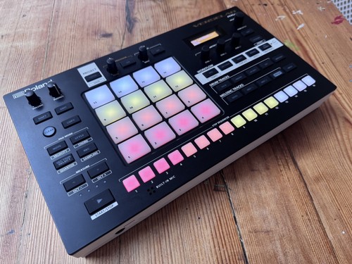 Roland verselab groovebox - mv-1,