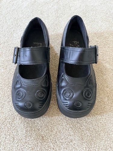 Scarpe nere tinta unita k - scarpe, t.u.k