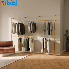 armadio aperto in metallo in