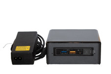 Intel NUC7 Core i5-7260U 16 GB