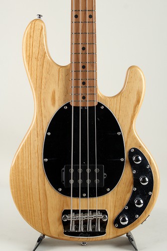 Sterling music man stingray - by,