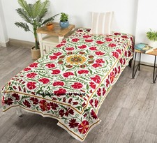 Uzbek Suzani Nurota, Originale