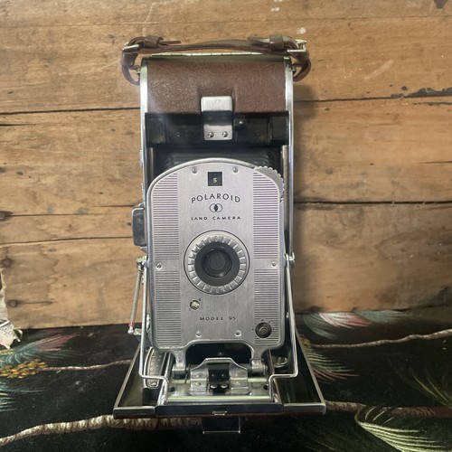 Polaroid land camera model - land,